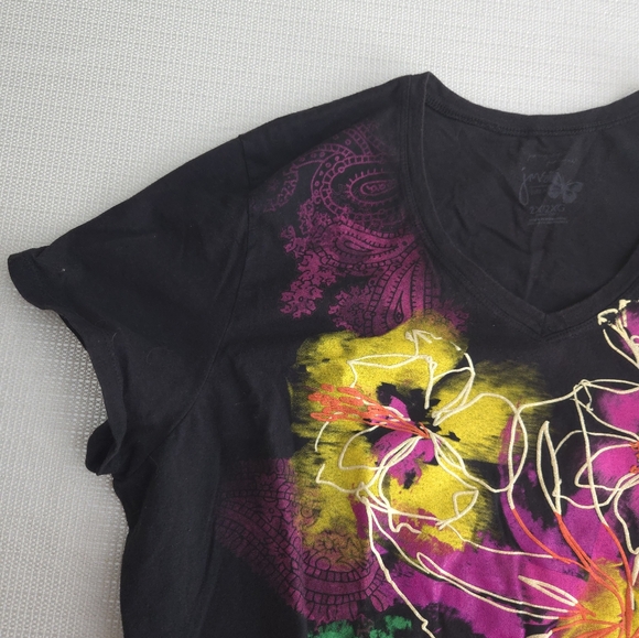Women's Just My Size Multi Colored Floral  T Shirt 2 X Beautiful - Picture 3 of 12